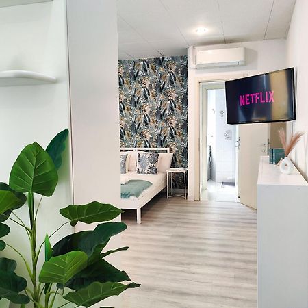 S&M Apartments "Casa Anna" - Crocetta M3 Milan Bagian luar foto