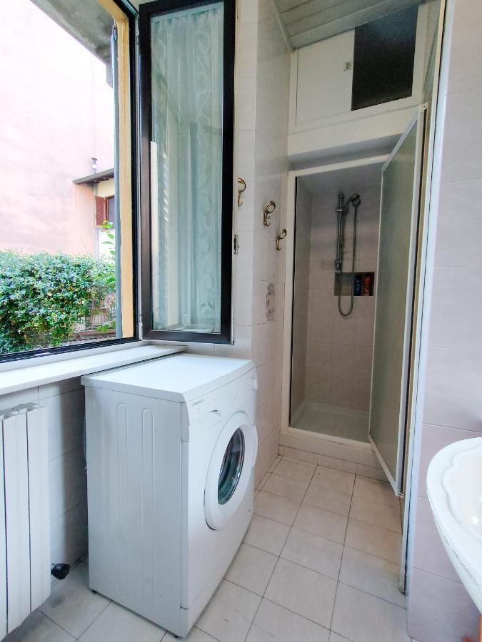 S&M Apartments "Casa Anna" - Crocetta M3 Milan Bagian luar foto