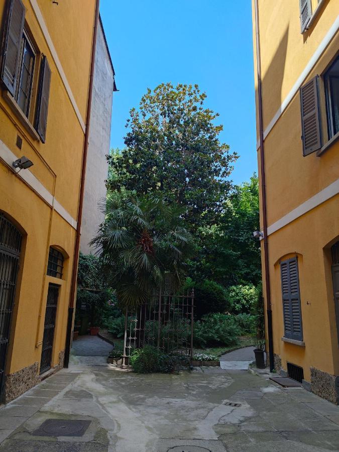 S&M Apartments "Casa Anna" - Crocetta M3 Milan Bagian luar foto